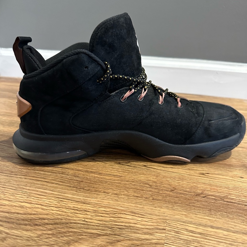 NIKE -ZOOM PENNY VI Shoes